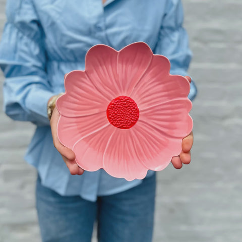 Pink Flower Red Middle Flower Plate